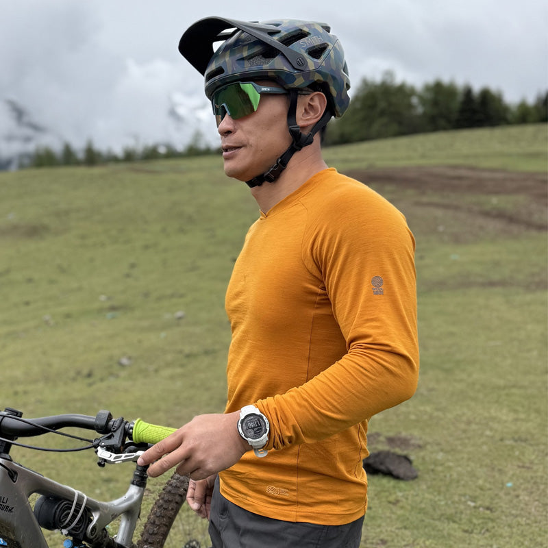 17.5μm Men's Long-Sleeve Merino Wool Shirt (150g) - Image 2
